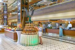 ROYAL HOLIDAY PALACE Restaurants